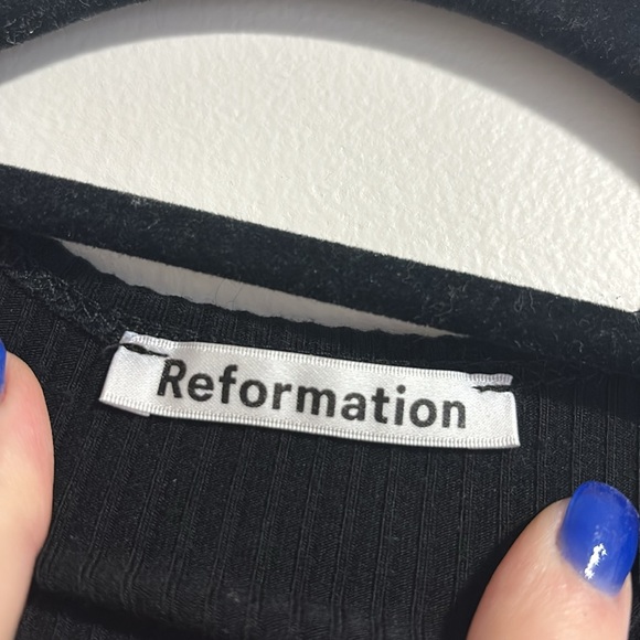 Reformation V-neck Black Knit Crop Top Tie Waist size M - Picture 4 of 6